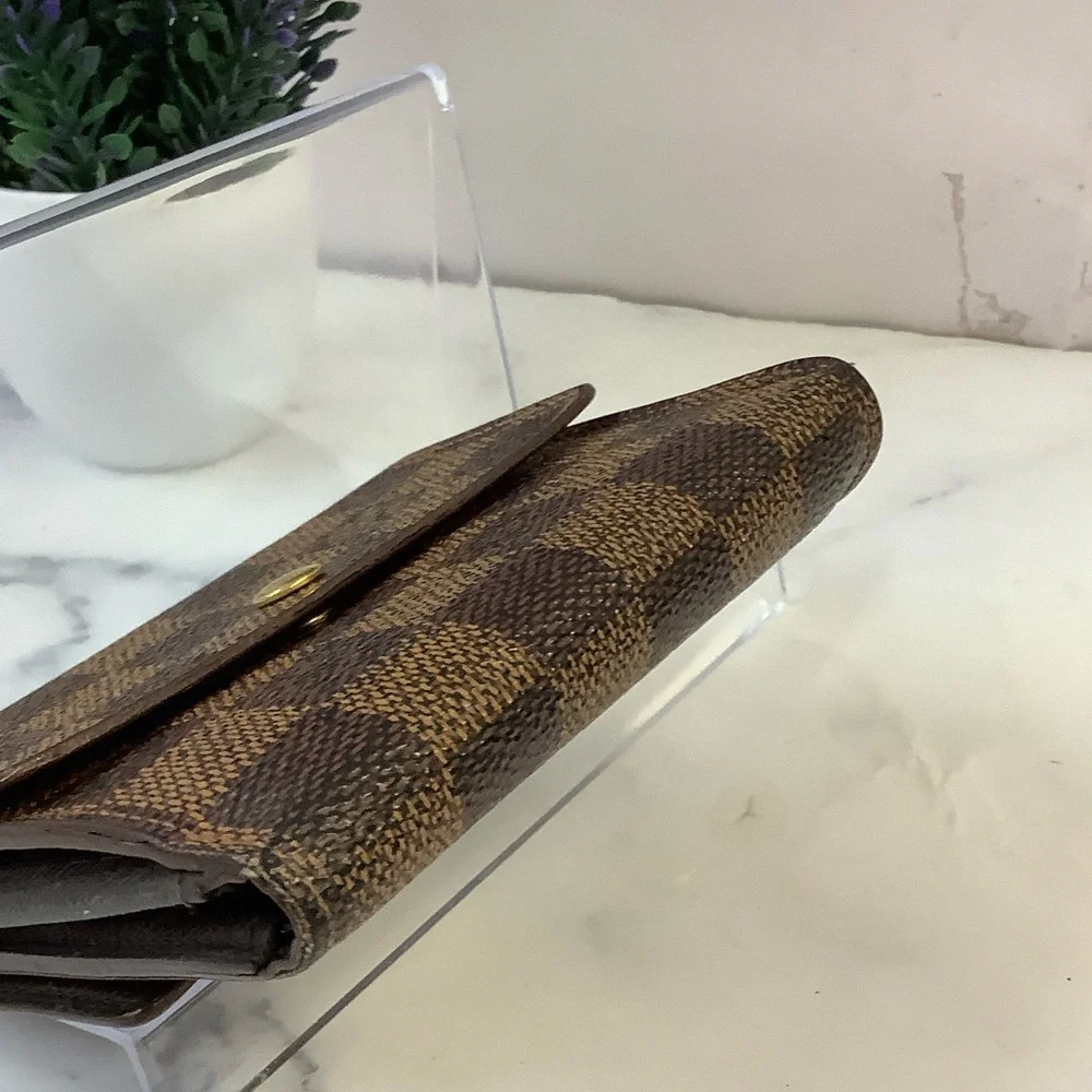 GUC Louis Vuitton Damier Ebene Elise Compact Wallet